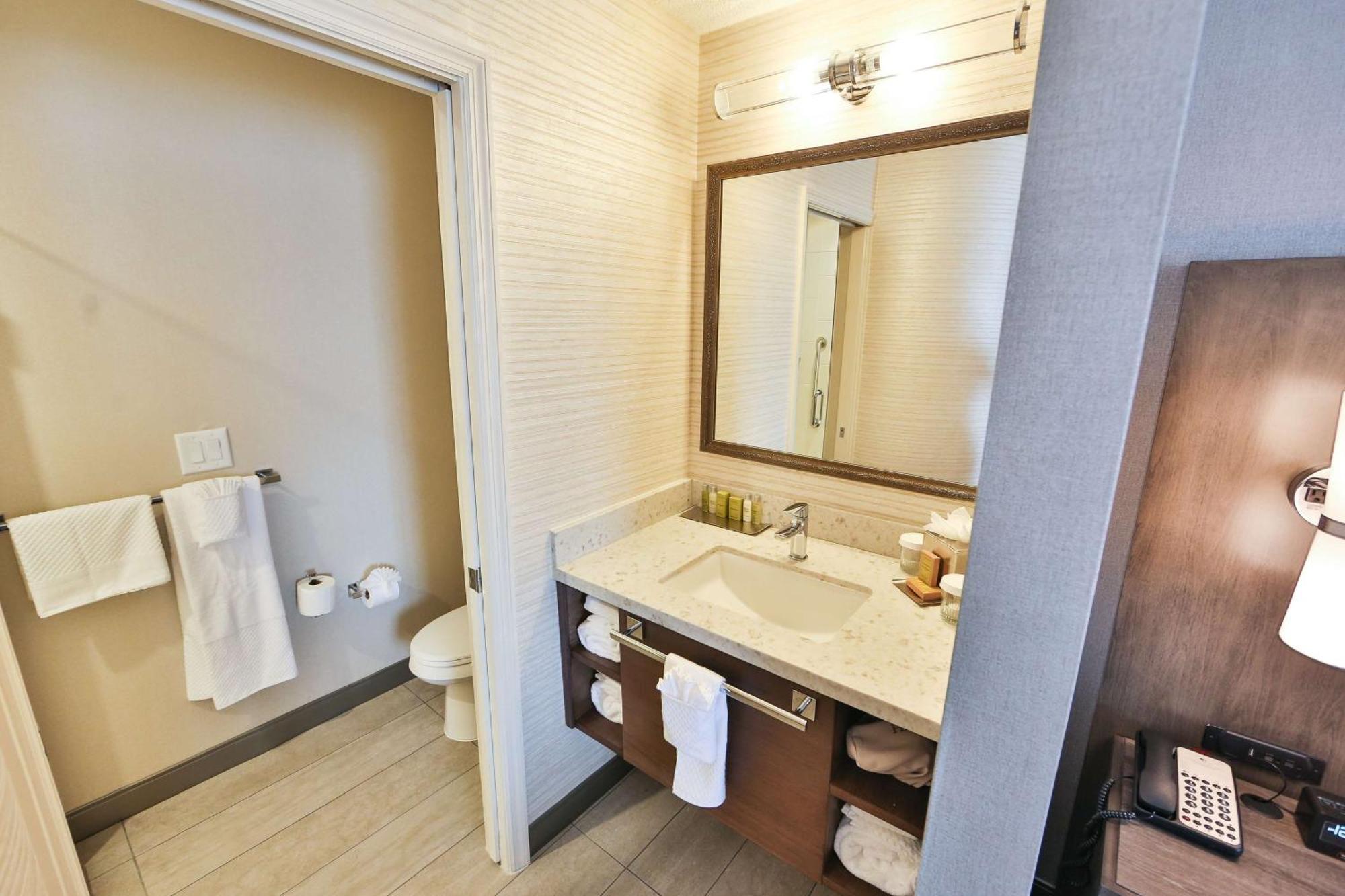 Hotel Doubletree By Hilton Atlanta Alpharetta-Windward Exterior foto